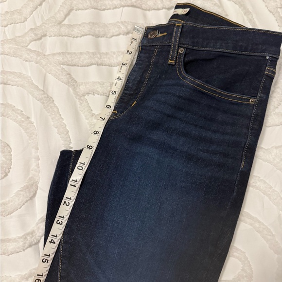 Levi’s Shaping Skinny Jeans - Picture 7 of 10